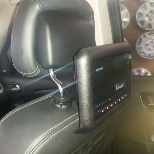 Tela de sobrepor ao encosto de cabeça com dvd, usb e cartão de memória